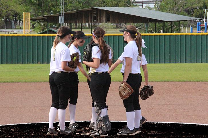 Ladycats begin district with 1 loss