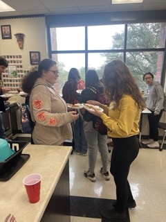 Sophomore Kelly and junior Brianna Howard at the FCCLA Pie meeting.