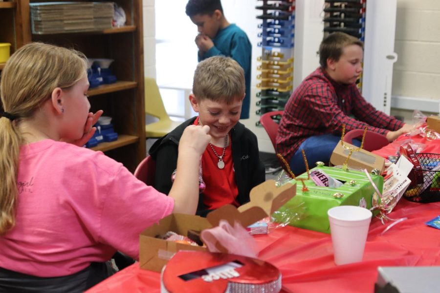 Elementary students enjoying Valentines treats